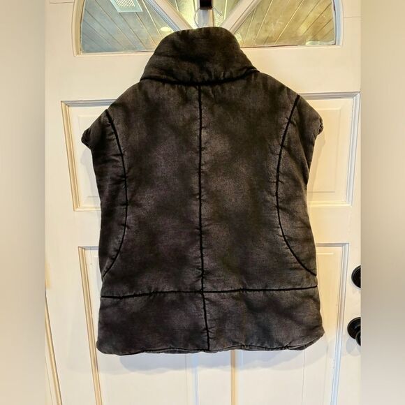 Nwt Free People Black Roll With Us Puffer Vest Pocket Button Gray - Picture 5 of 9